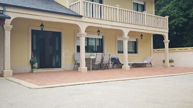 Impresionante Casa con Jardín, lista para entrar a vivir, en - foto 4