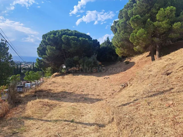 Solar edificable en venta Pineda de Mar de 600 m2 - foto 2