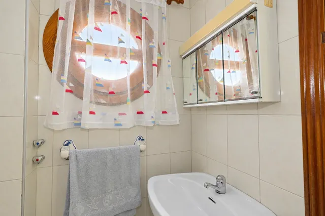 Chalet independiente con piscina en Híjar, Las Gabias — 38