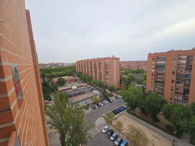 Magnífico piso en alquiler, vistas despejadas luminoso 3 hab 2 baños y garaje — 23