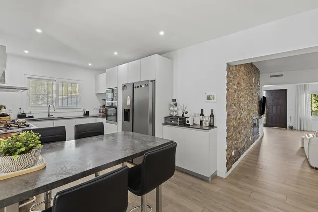 Chalet 4 habitaciones 230m² en venta - Marbella — 10