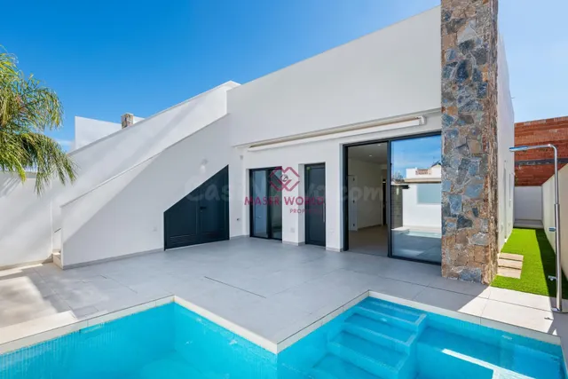 Villas pareadas en San Javier: Estrena hogar en una sola pla