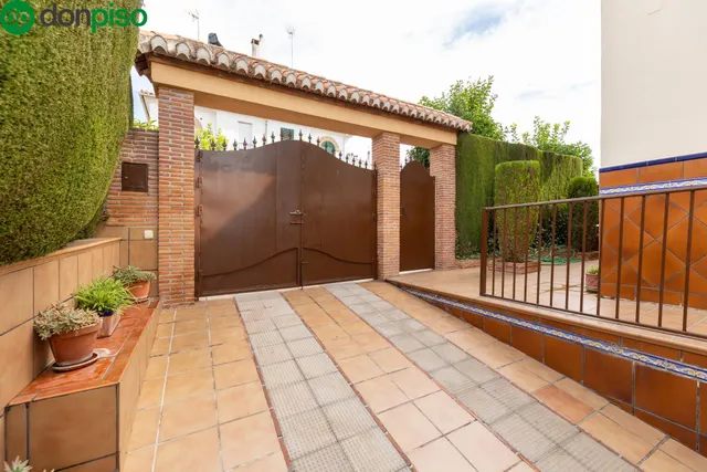VIVIENDA PAREADA EN MONTELUZ — 9
