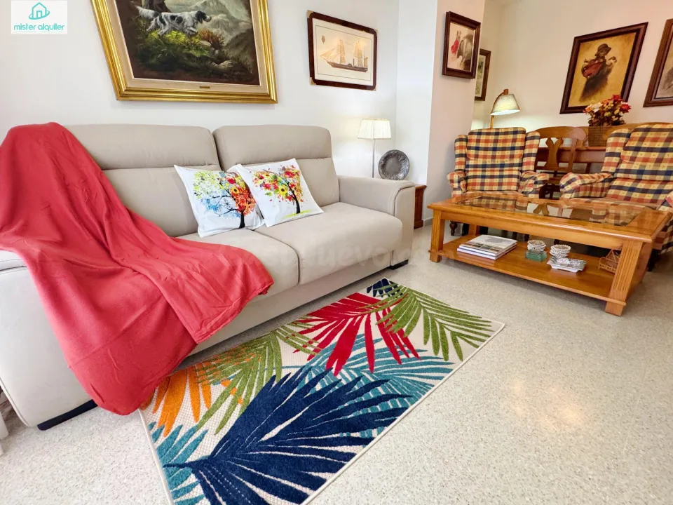 APARTAMENTO SOLEADO CON DOS TERRAZAS Y PISCINA EN PLAYA DE MUCHAVISTA