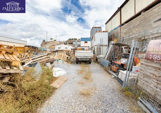 Parcela industrial en poligono industrial las canteras. — 8