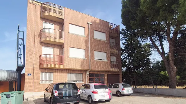 ÁTICO VENTA VILLARES DE LA REINA. Urbis te ofrece un ático e - foto 3