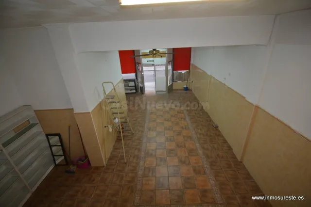 Local comercial en Orihuela zona céntrica cerca del Colegio  - foto 5