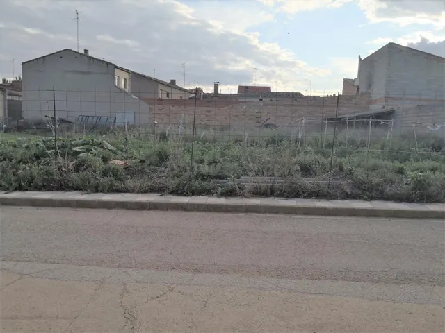 Terreno urbano en venta en El Herrumblar, Cuenca - foto 4