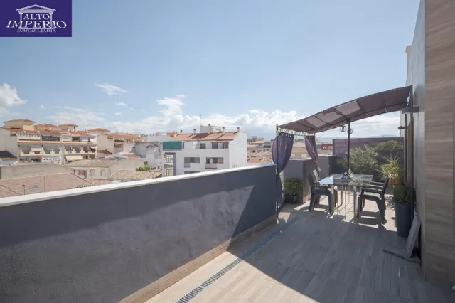 Ático dúplex con piscina en Maracena — 46