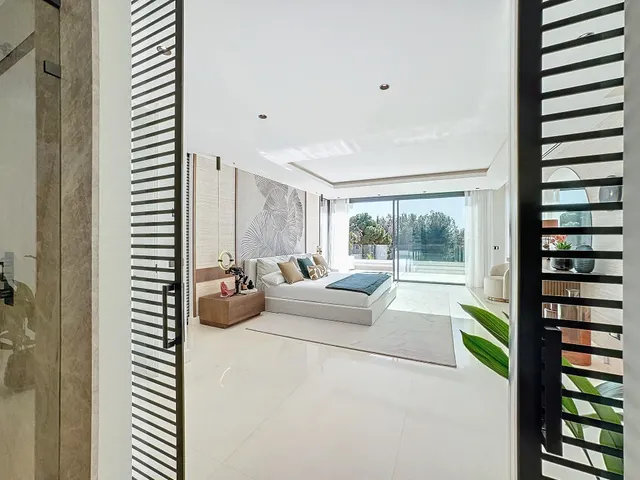 Moderna villa de lujo en la prestigiosa urbanización de Sierra Blanca, Marbella — 25