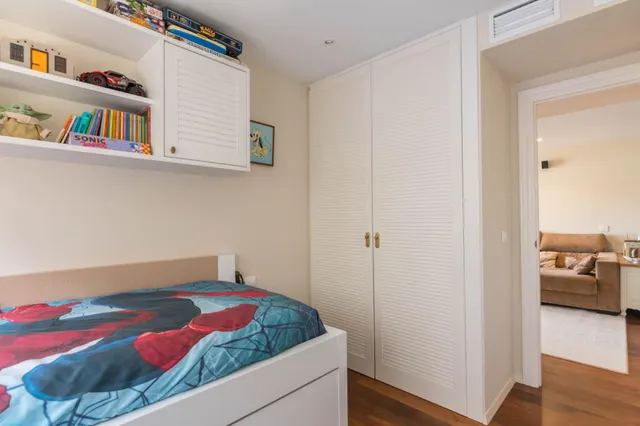 Amplia y Elegante Vivienda con Excelentes Acabados — 17