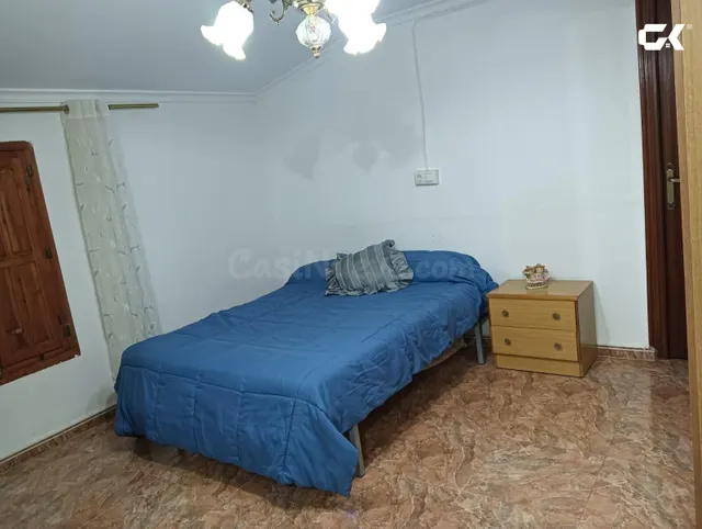 Casa de pueblo en Zarcilla de Ramos: cinco dormitorios, estufa de leña y un patio para vivir fuera — 5