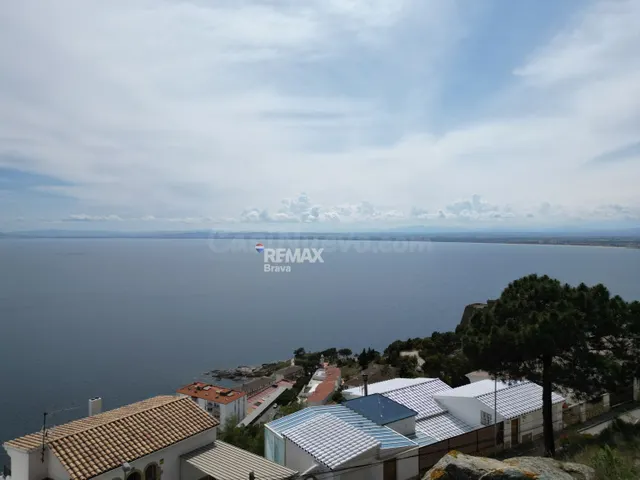 Roses | Parcela edificable de 660 m2 con vistas panorámicas  - foto 2