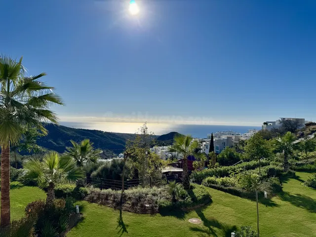 Apartamento 3 habitaciones 135m² en venta - Ojen pueblo