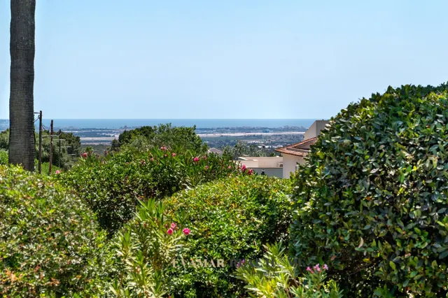Chalet independiente en planta única con vistas a Palma, gran piscina y caseta anexa para invitados o servicio en Sa Cabaneta — 26