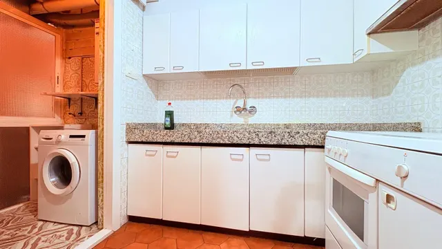 Pis de 4 habitacions amb ascensor — 28