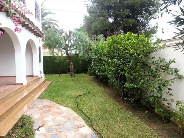 Villa 199m² en venta - Costa blanca — 28