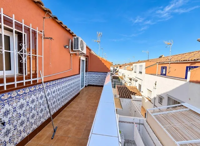 CHALET ADOSADO EN TORRE DE HORADADA — 33