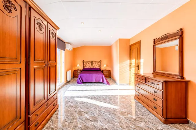 CASA FAMILIAR CON PISCINA, PRIVACIDAD Y ESPECTACULARES VISTAS A LA MONTAÑA EN LAS PALMERAS, CANYELLES — 15