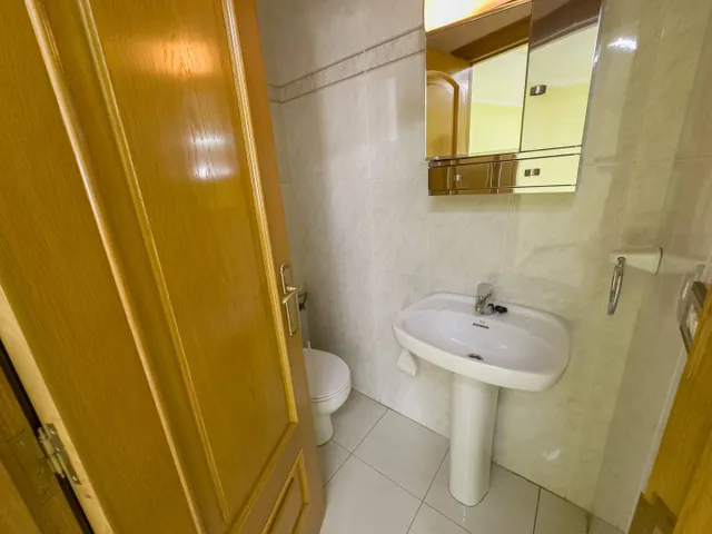 Primera Planta en Venta en Calle de la Reina — 32