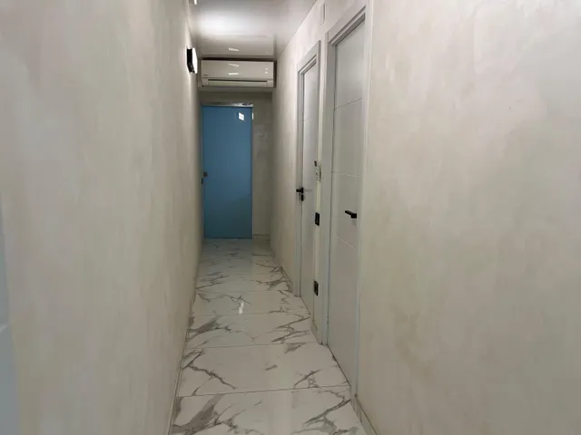 Apartamento reformado con terraza, en la provincia de Alicante, en la ciudad de Torrevieja. 3 habitaciones | 98 m2 | A 60 metros del mar — 17