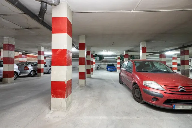 !!Plaza de garaje junto Plaza de Toros!! — 10