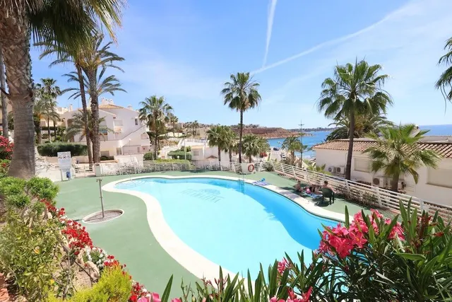 Apartamento en alquiler. Vistas al mar - Disponible Junio y 