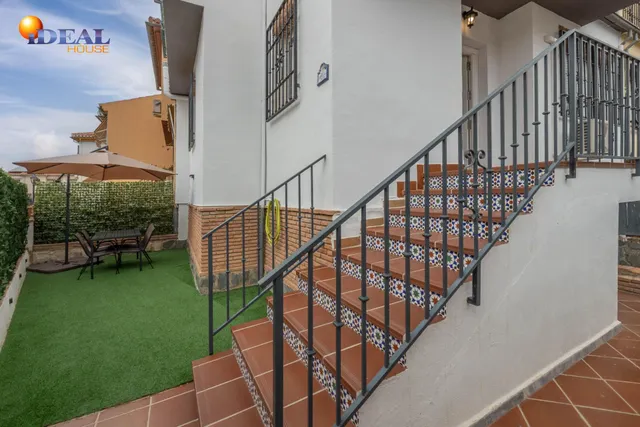 Encantadora Casa Reformada en Ogijares con Vistas y Espacios para Disfrutar — 44