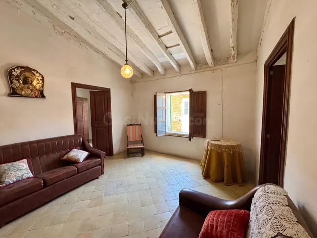 ATENCION.-CASA DE PUEBLO TÍPICA MALLORQUINA PARA REFORMAR EN