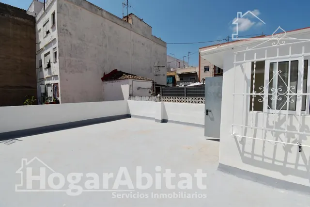 ¡disfruta de una casa reformada y luminosa con impresionante terraza! — 14