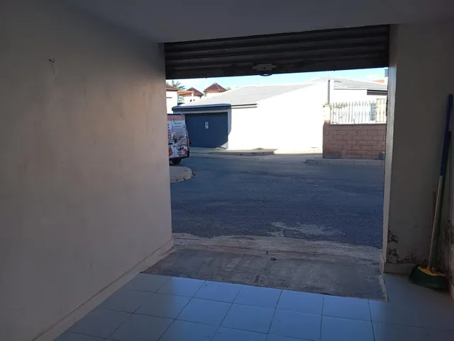 Oportunidad en el centro de El Algar (Cartagena): cochera con altillo — 6