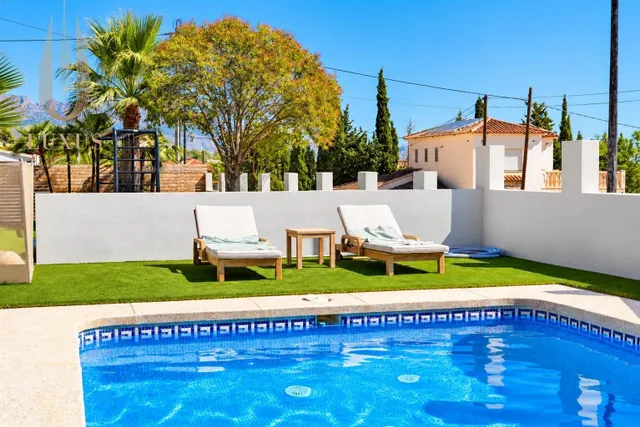 VILLA MEDITERRÁNEA CON GRAN PARCELA, PISCINA Y ESPACIO PARA TODA LA FAMILIA ☀️ — 9