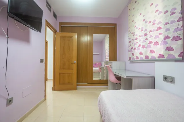Barrio araceli - almeria: 2 habitaciones + baño + aseo + patio + lavadero + ascensor — 21