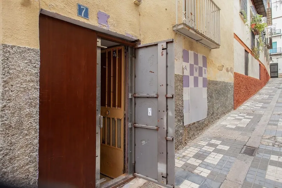Venta de Casa para Reformar en Jaén.