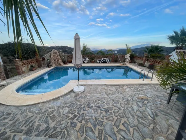 PRECIOSA FINCA RUSTICA CON ESPECTACULARES VISTAS — 2