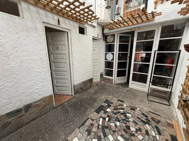 Venta albergue en el camino de Santiago en Cacabelos — 25