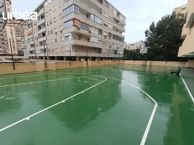 GRAN PISO EN ZONA AVENIDA ANDALUCIA CON 4 HABS ANTES 5 — 26