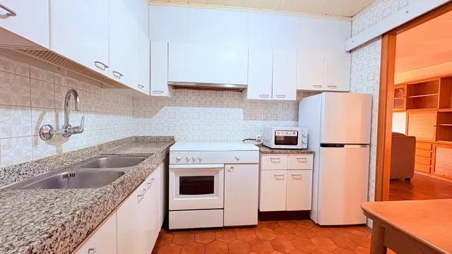 Pis de 4 habitacions amb ascensor — 24