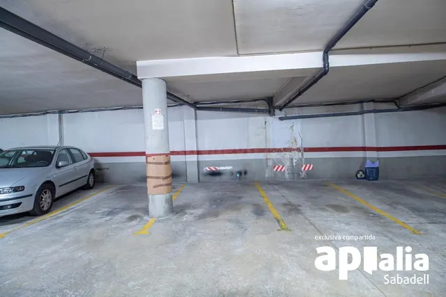 PARKING EN EL CENTRO DE BARBERÀ DEL VALLÈS — 4