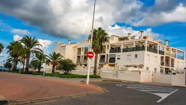 Se vende magnífico apartamento de 2 dormts, garaje, trastero, piscina en Los Nietos (Villa Cristal II) — 24