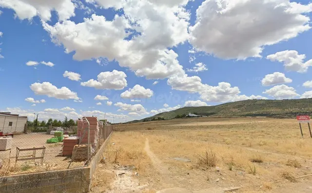 TERRENO EN VENTA EN LLERENA - foto 2