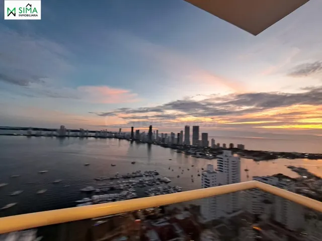 Vive Frente a la Bahía: Penthouse de 3 habitaciones en Manga - foto 2