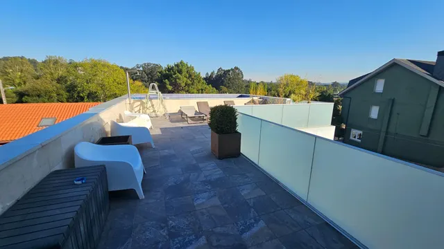 EXCLUSIVA PROPIEDAD CON PISCINA, ASCENSOR Y GRAN GARAJE EN CULLEREDO — 37
