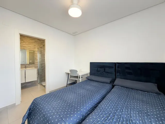 Casa 3 habitaciones 197m² en venta - Aguas Nuevas — 45
