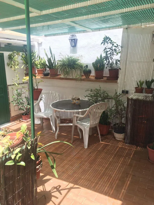 Oportunidad Única en Benalúa: Edificio con Potencial de Desarrollo — 26
