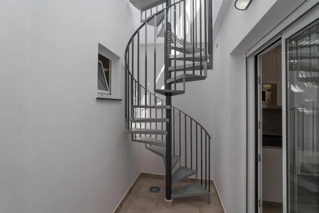 Apartamento en zona céntrica con plaza de parking y amplia terraza — 17