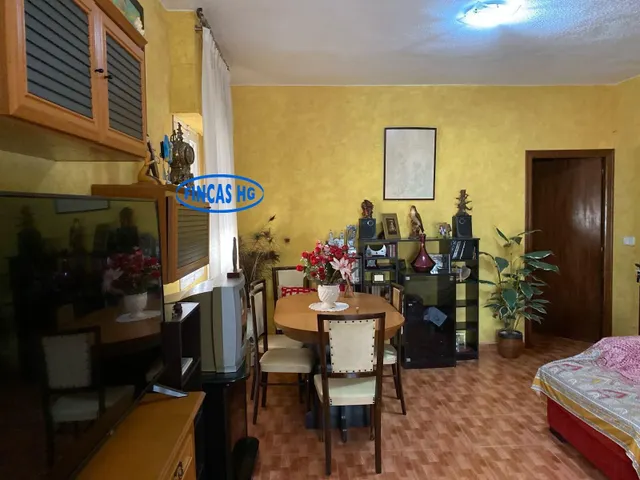 Típica casa tradicional de campo situada sobre terreno URBANO!  de 3900m2 — 24