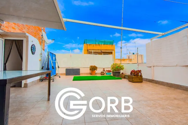 ¡PRIMER Y ÚLTIMO PISO CON TERRAZA Y DERECHO DE VUELO! - foto 4