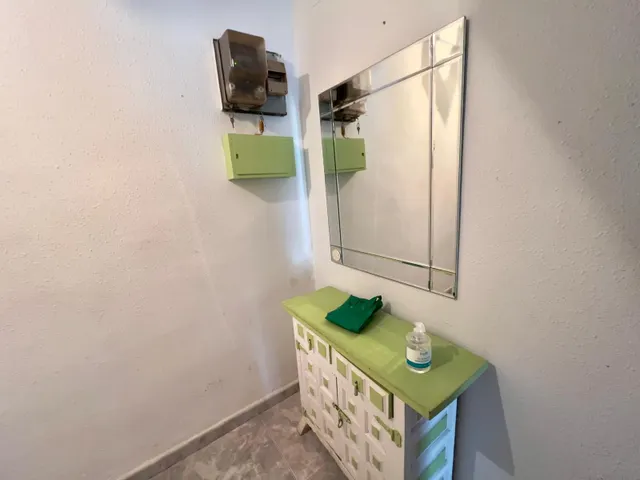 Pisazo en el centro de Cáceres — 30