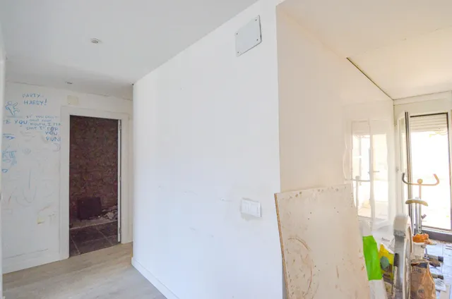 Urbis te ofrece un piso y estudio en venta en zona Salas Bajas, Salamanca. — 7